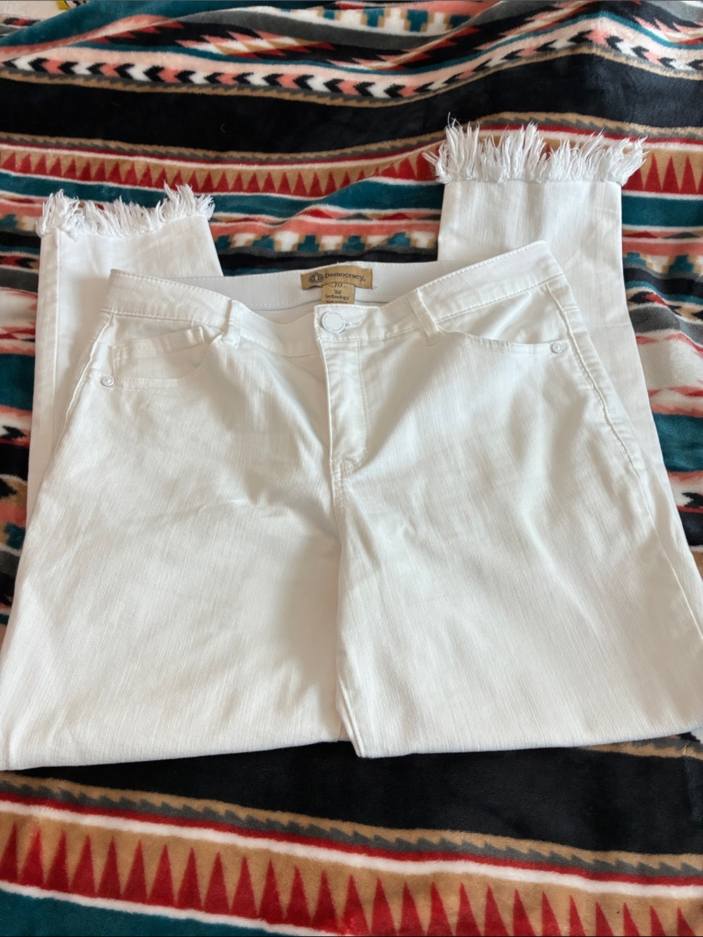 Democracy White Frayed Hem Jeans